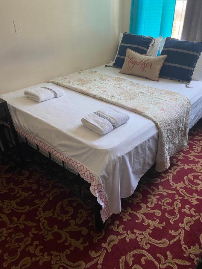 A Peaceful Room In Queens New York Buitenkant foto